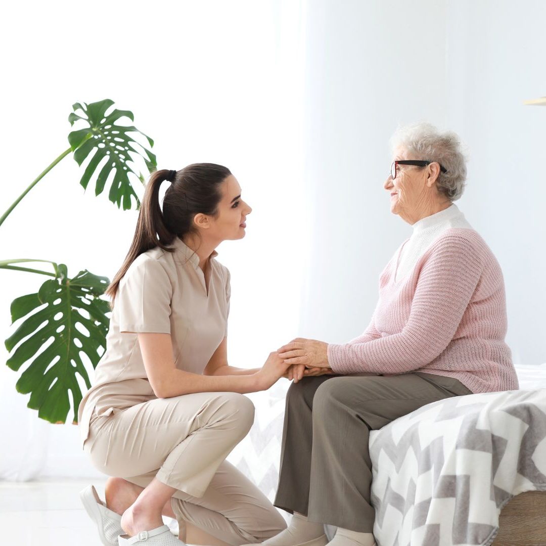 Senioren Zuhause betreuuen Persönliche Betreuung und Gesellschaft für Senioren zu Hause